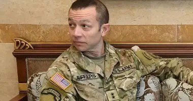 من هو جاسبر جيفيرز