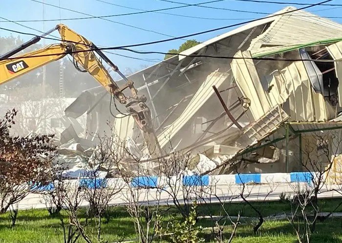 242e38d8-0837-425c-a091-9914e481c7f2